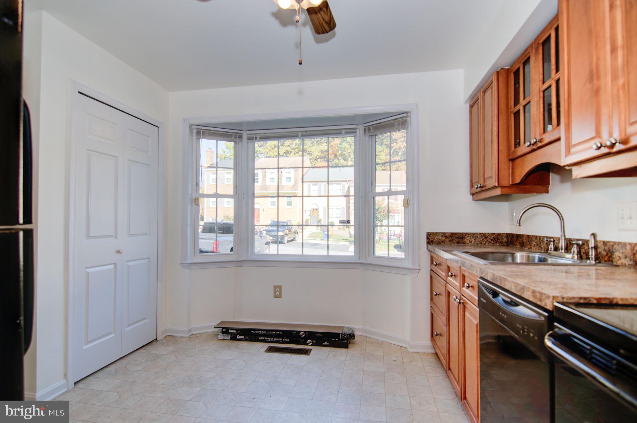 LAKE RIDGE - Residential