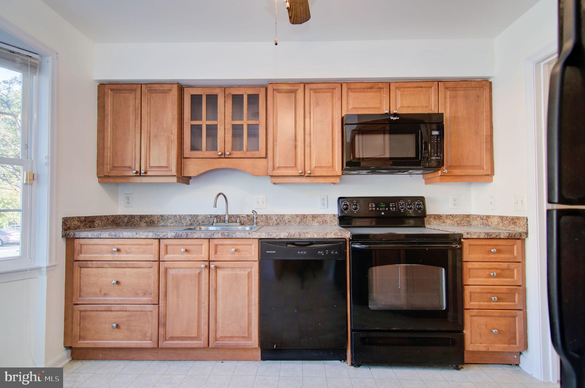 LAKE RIDGE - Residential