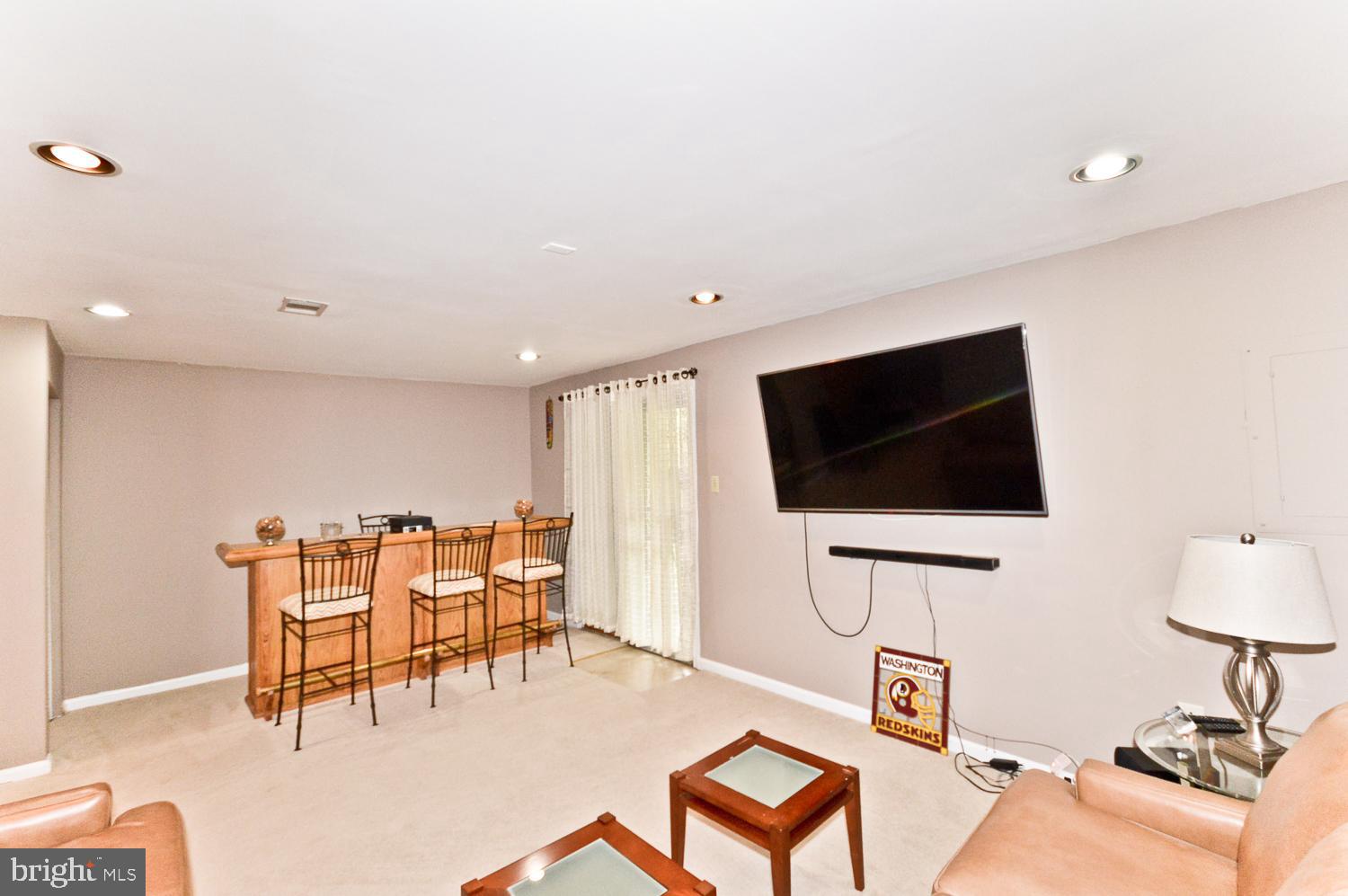 THE MEADOWS OF MANOR FARMS - Residential