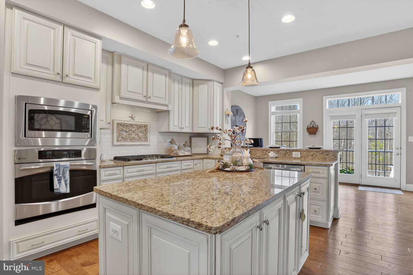 DEEP CREEK VILLAGE - Residential