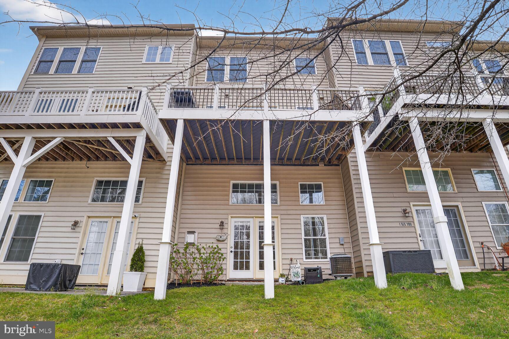 DEEP CREEK VILLAGE - Residential