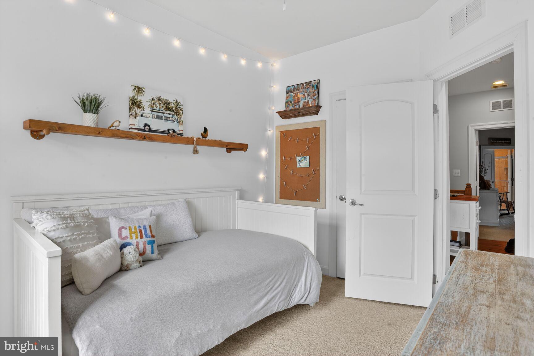 DEEP CREEK VILLAGE - Residential