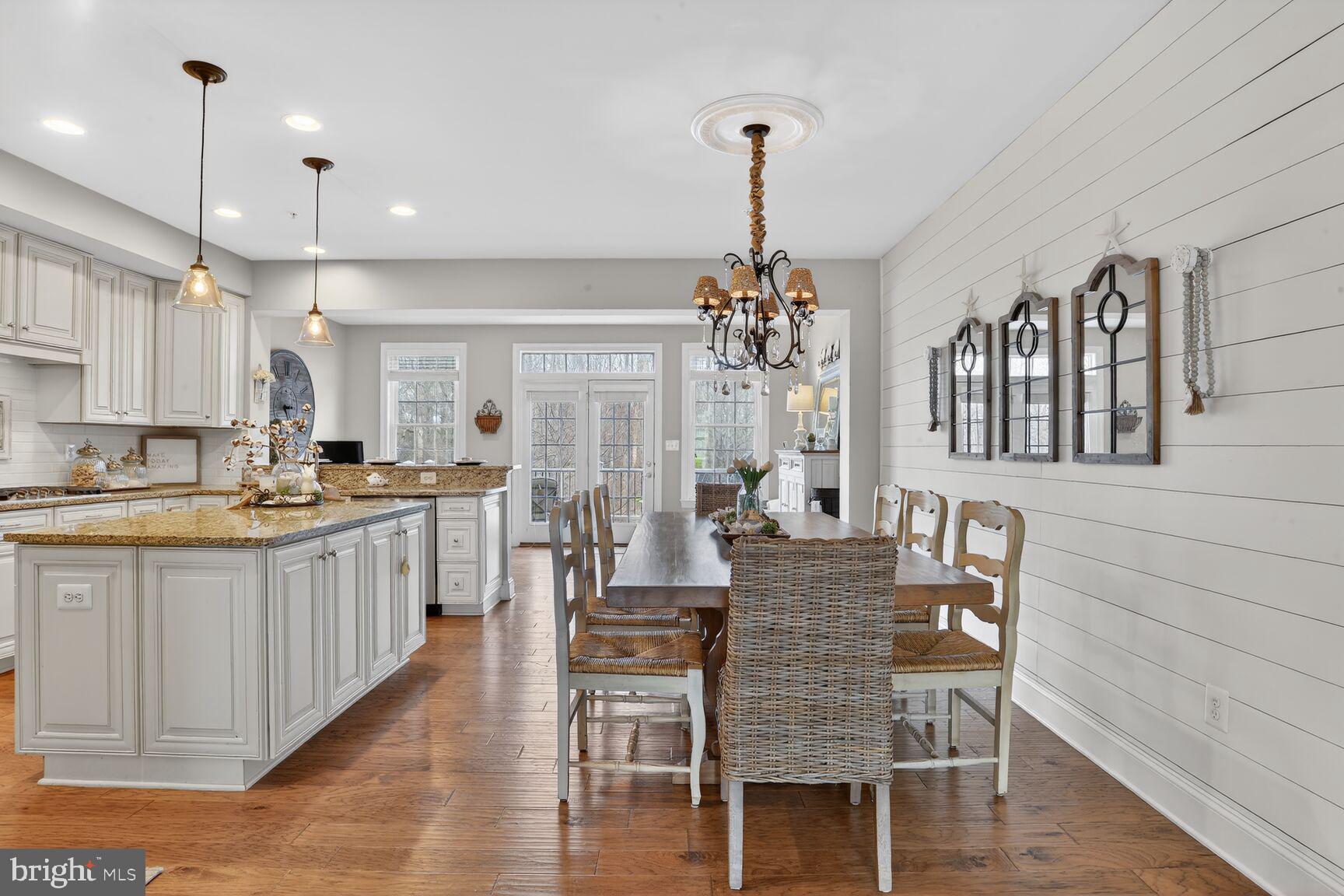 DEEP CREEK VILLAGE - Residential