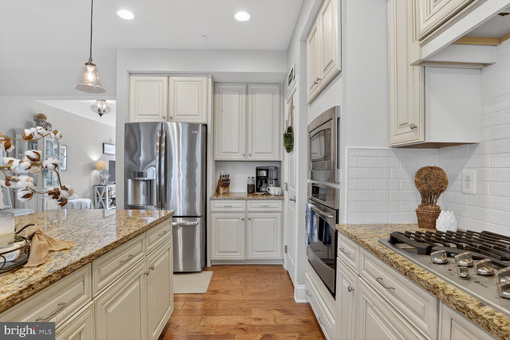 DEEP CREEK VILLAGE - Residential