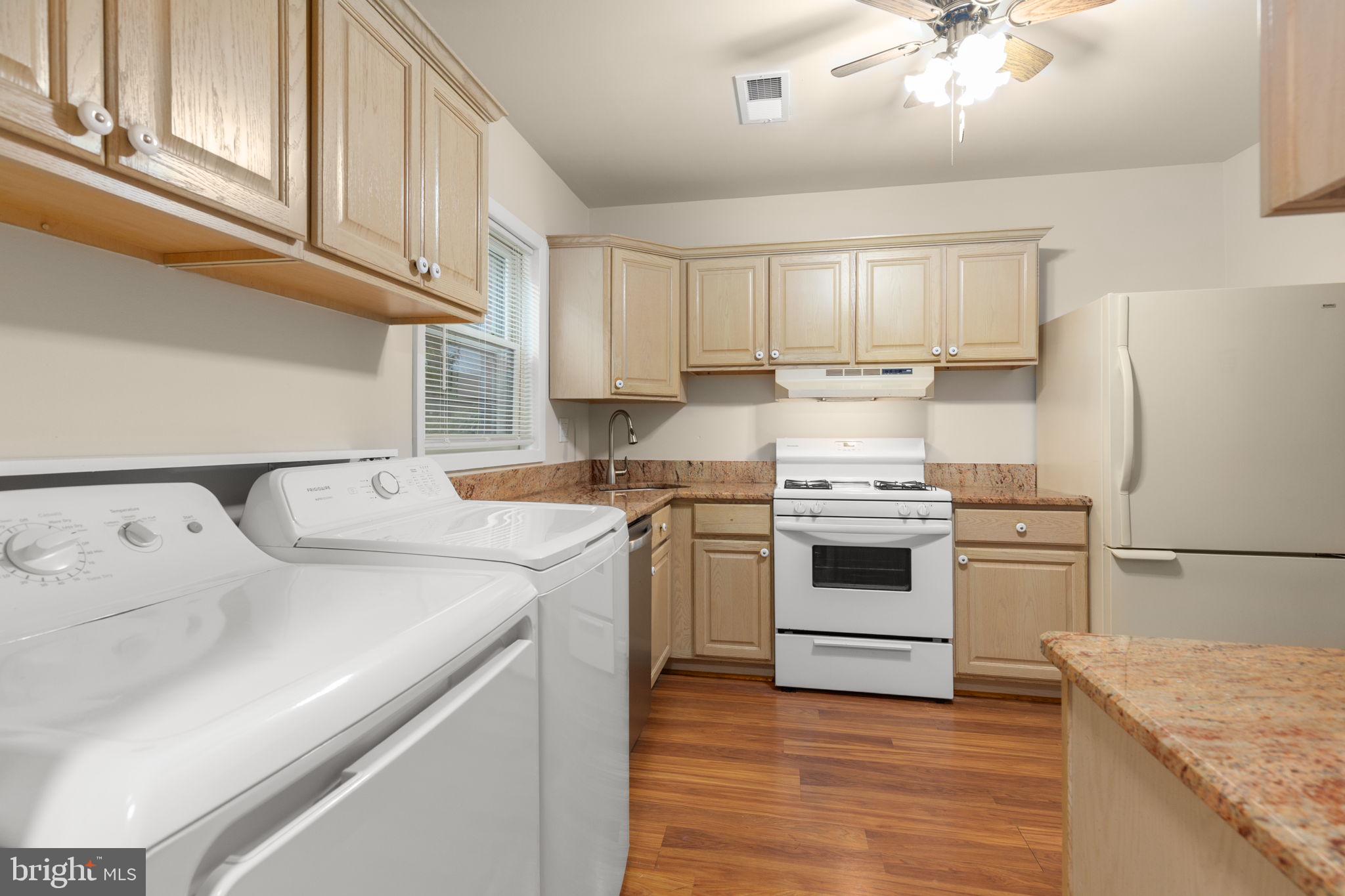 424 GREENBRIER COURT