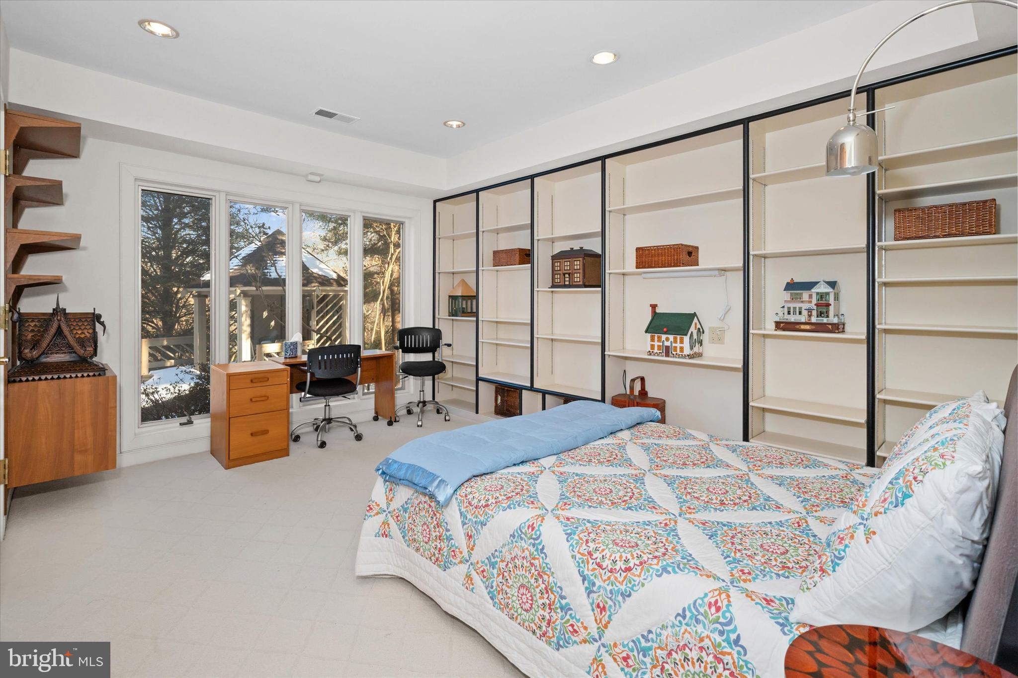 WILLIAMHURST - Residential