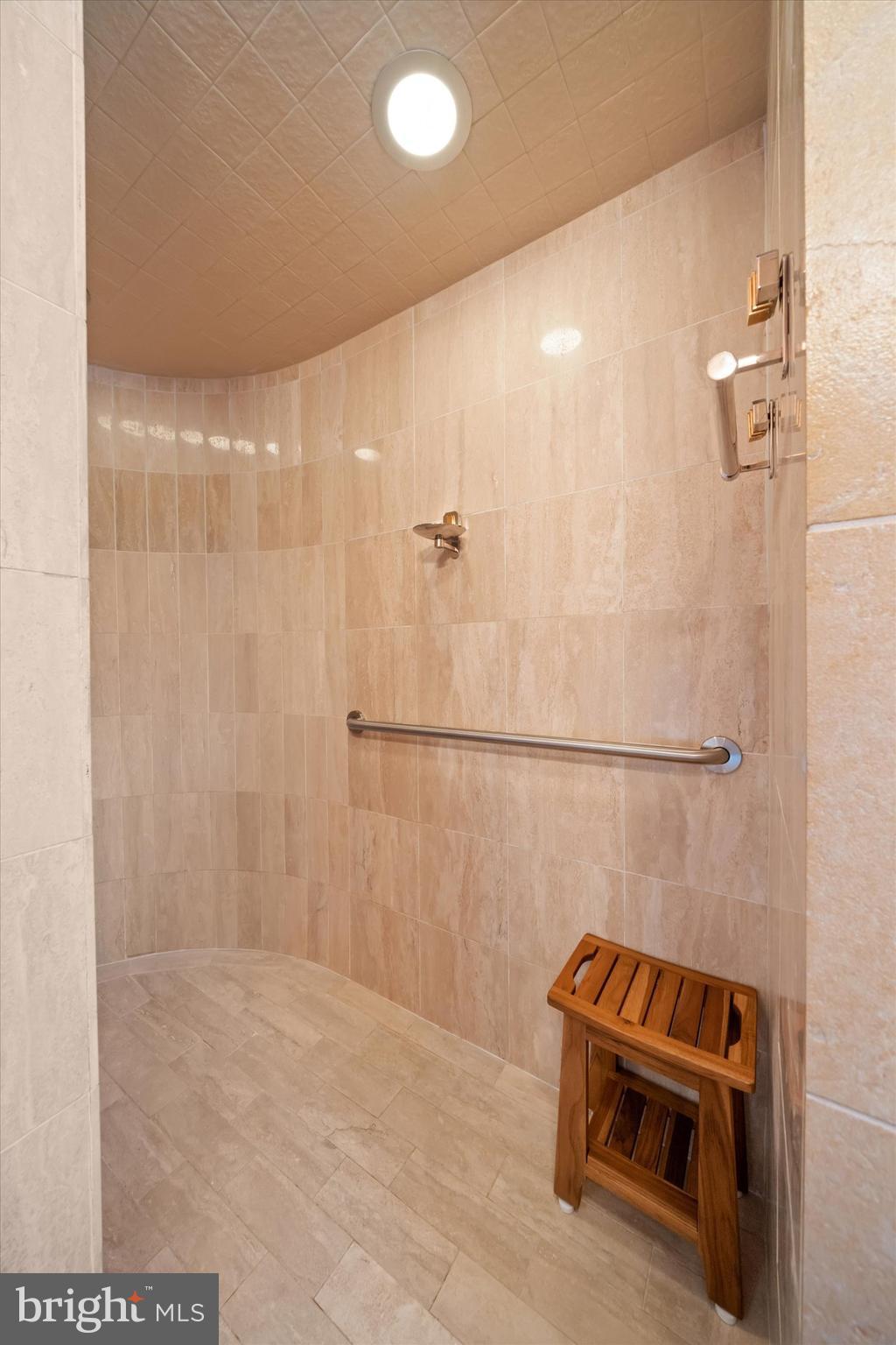 WILLIAMHURST - Residential