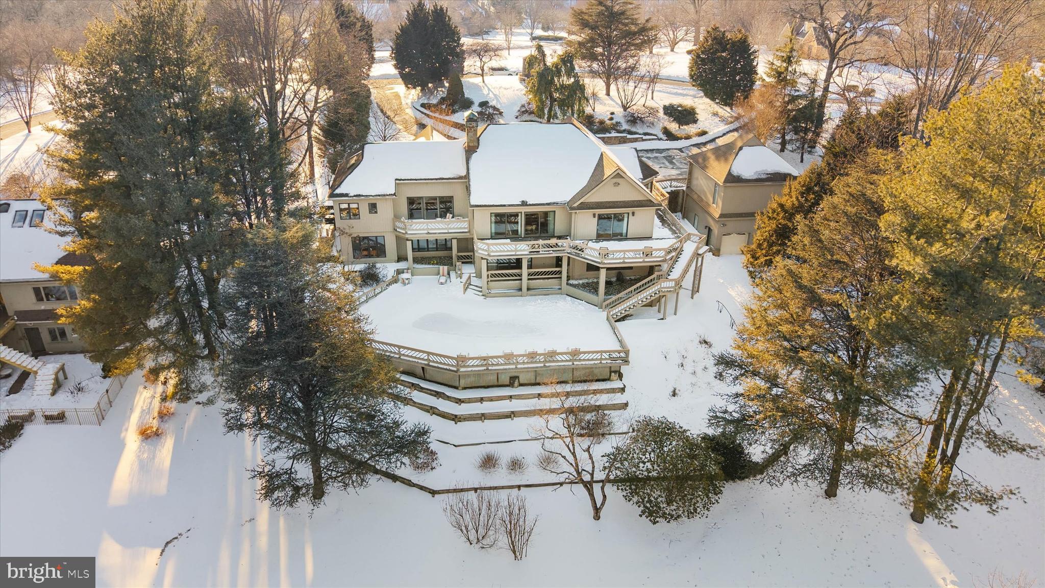 WILLIAMHURST - Residential