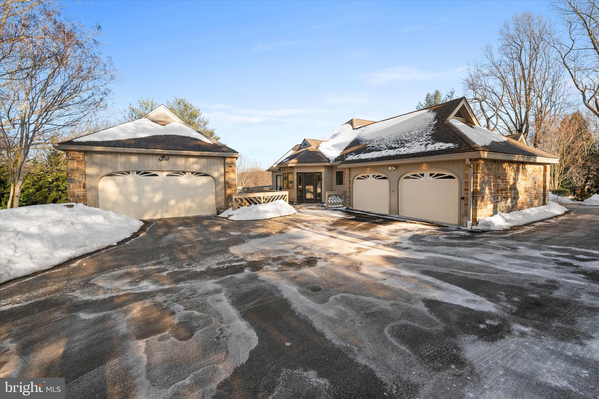 WILLIAMHURST - Residential