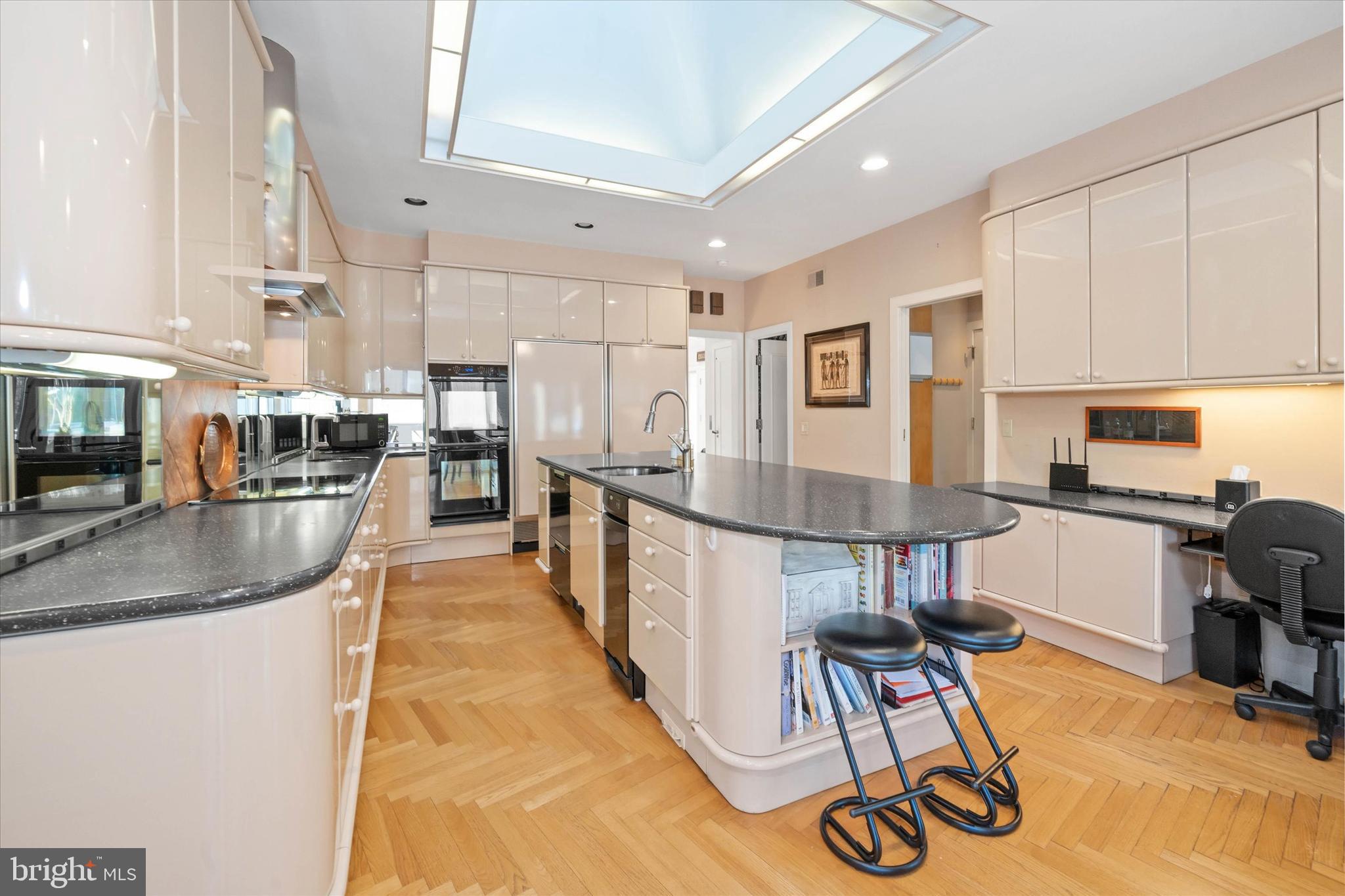 WILLIAMHURST - Residential