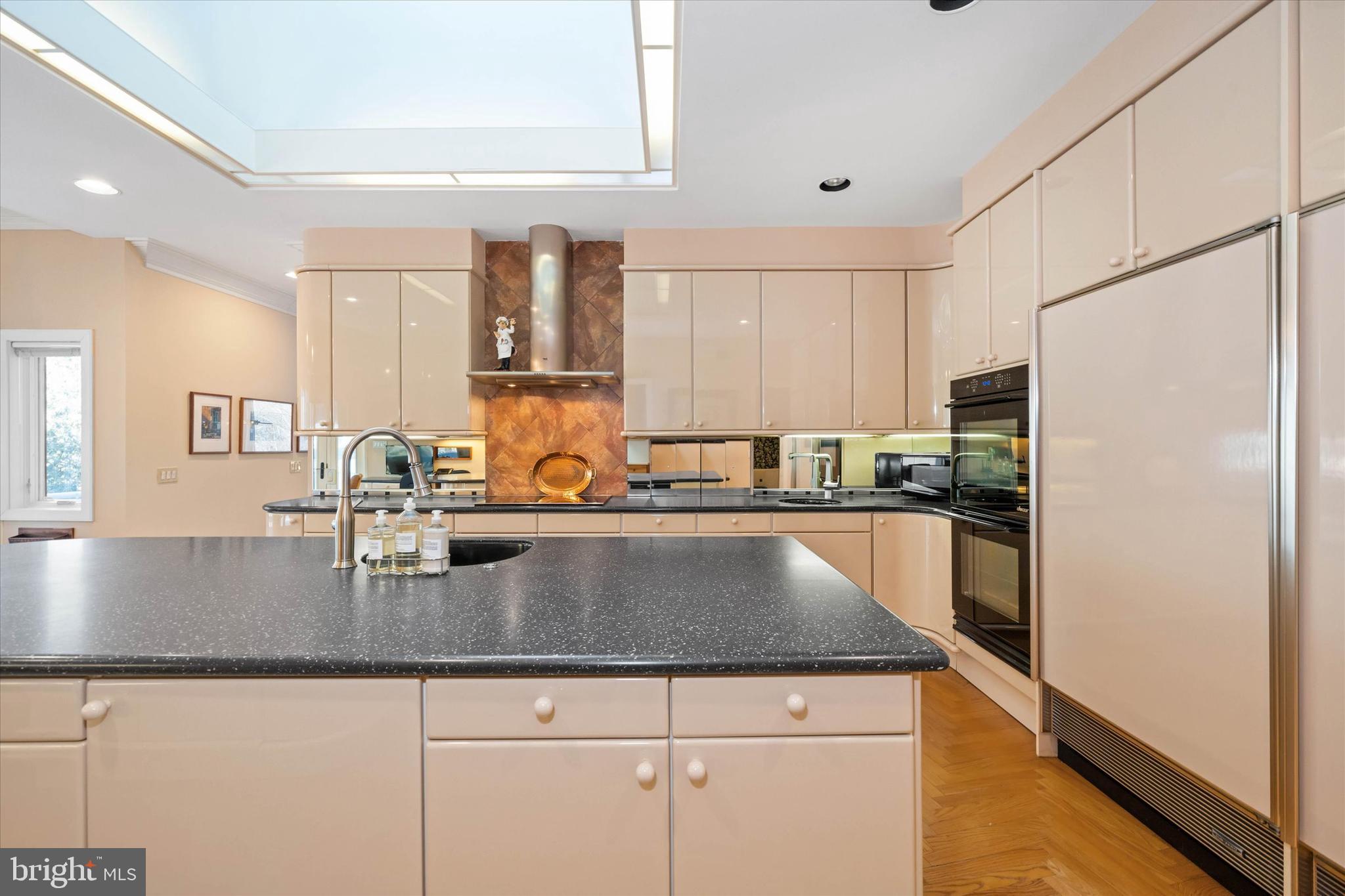 WILLIAMHURST - Residential