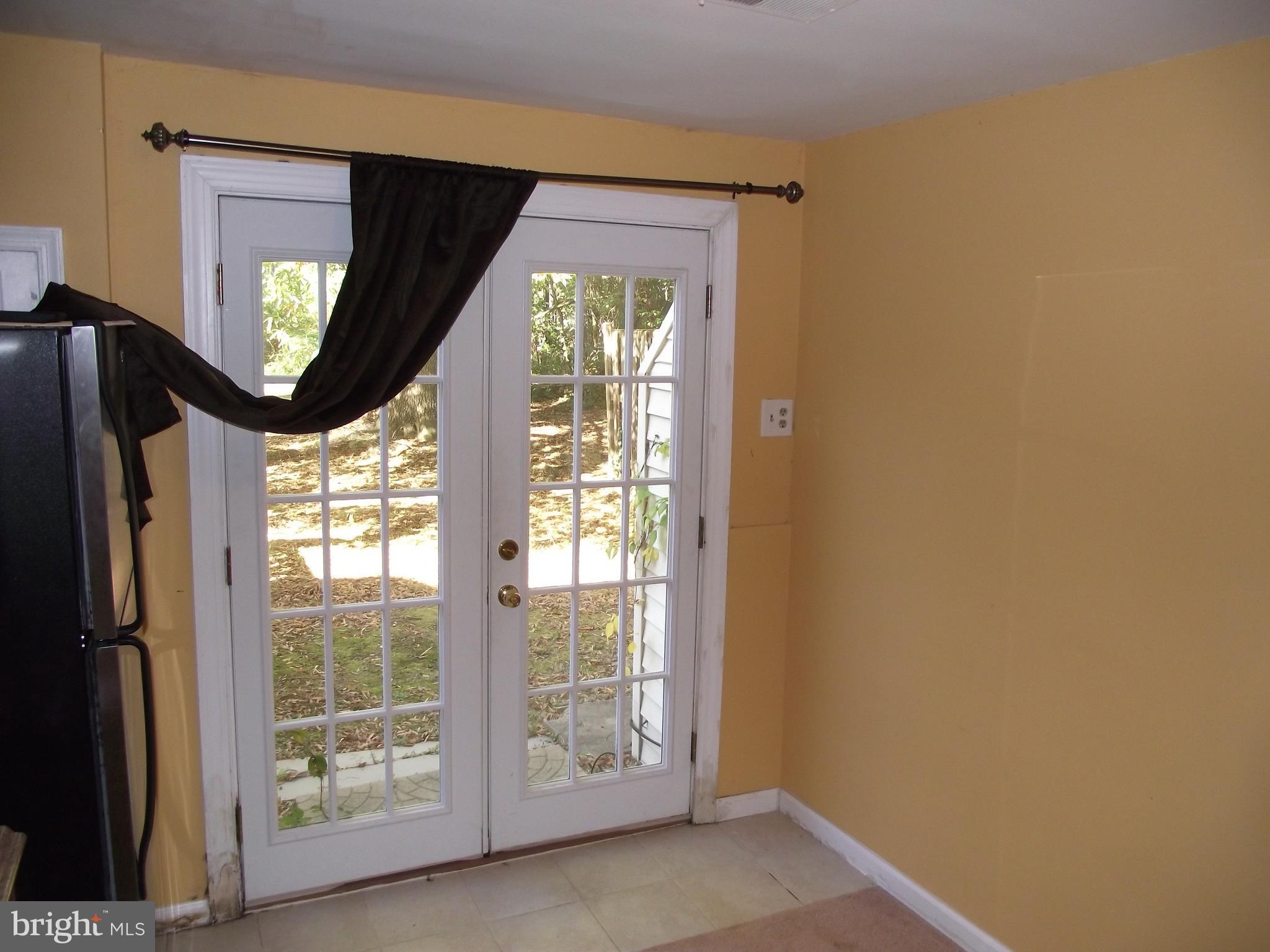 AMBERLEIGH - Residential Lease