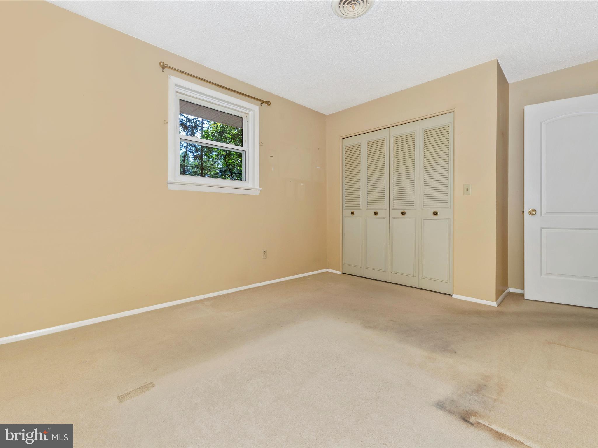 JEFFERSON OAKS - Residential