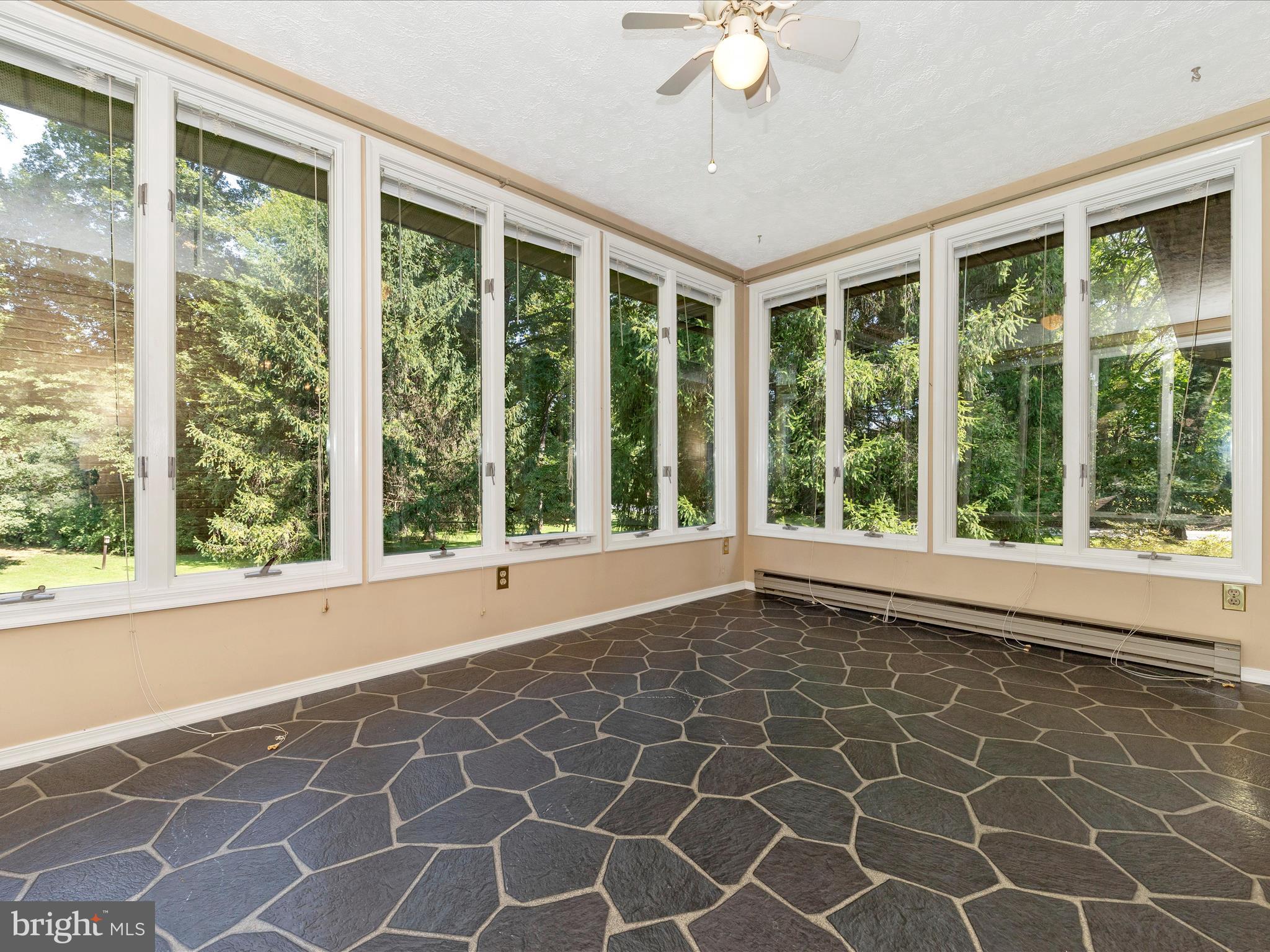 JEFFERSON OAKS - Residential