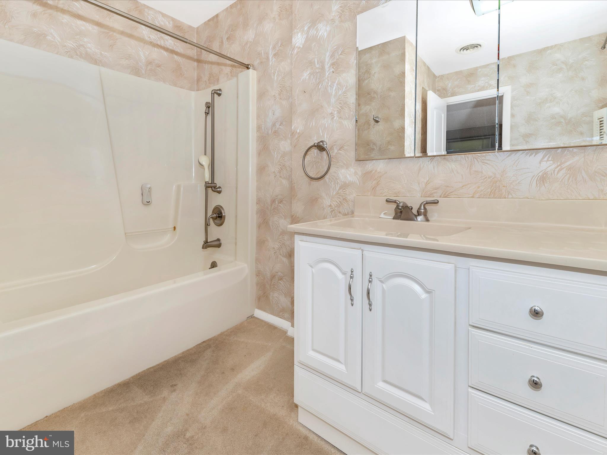 JEFFERSON OAKS - Residential