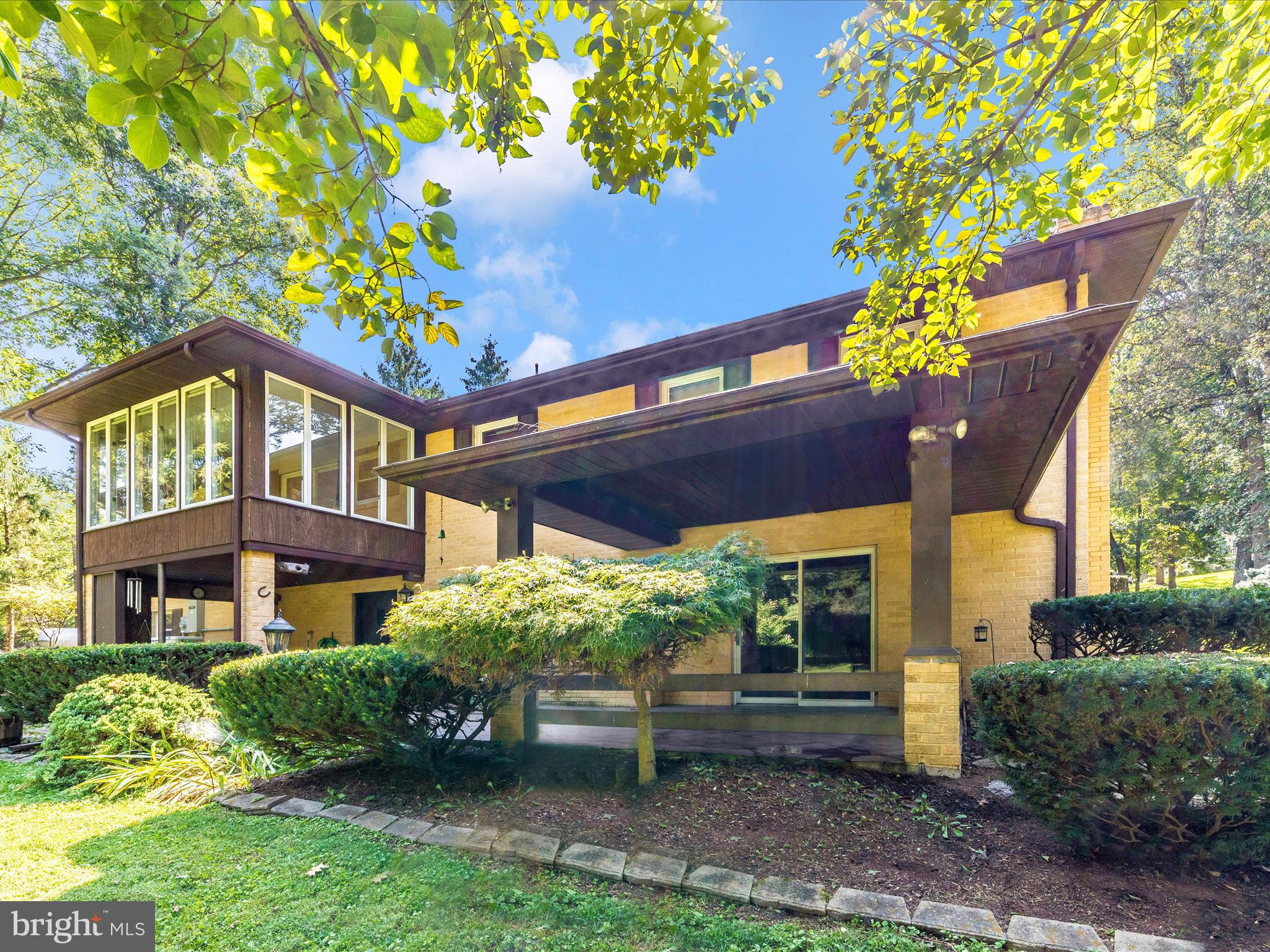 JEFFERSON OAKS - Residential