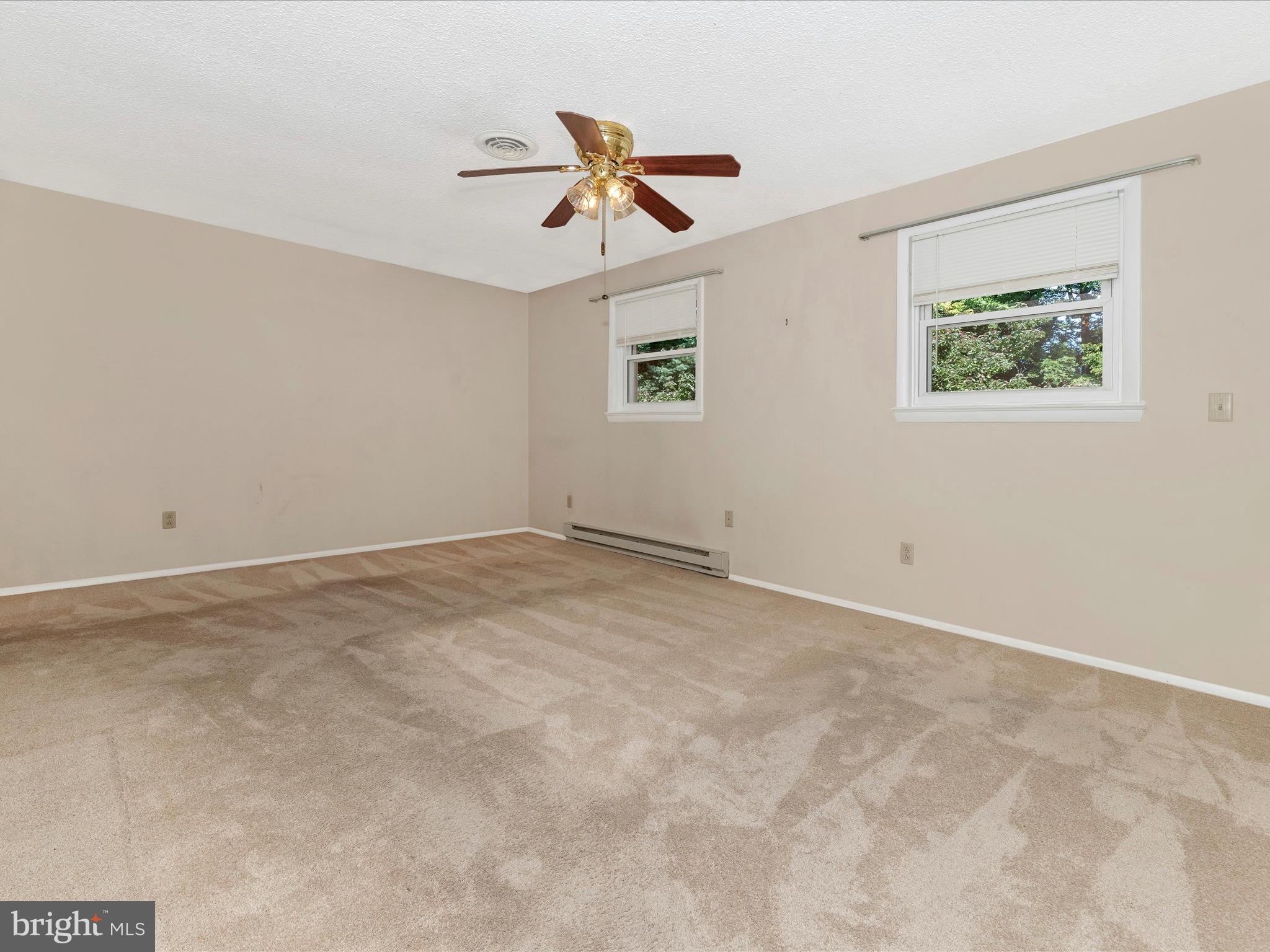 JEFFERSON OAKS - Residential