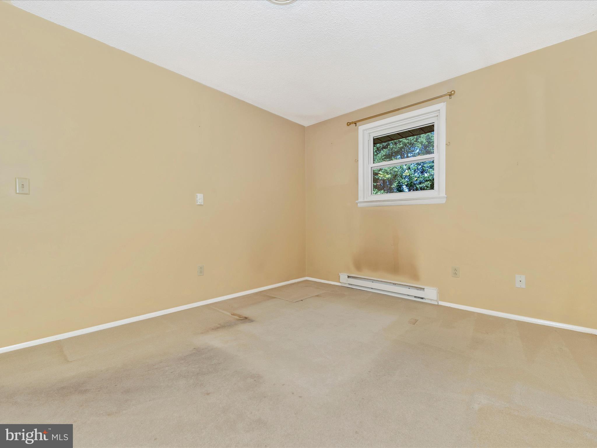 JEFFERSON OAKS - Residential