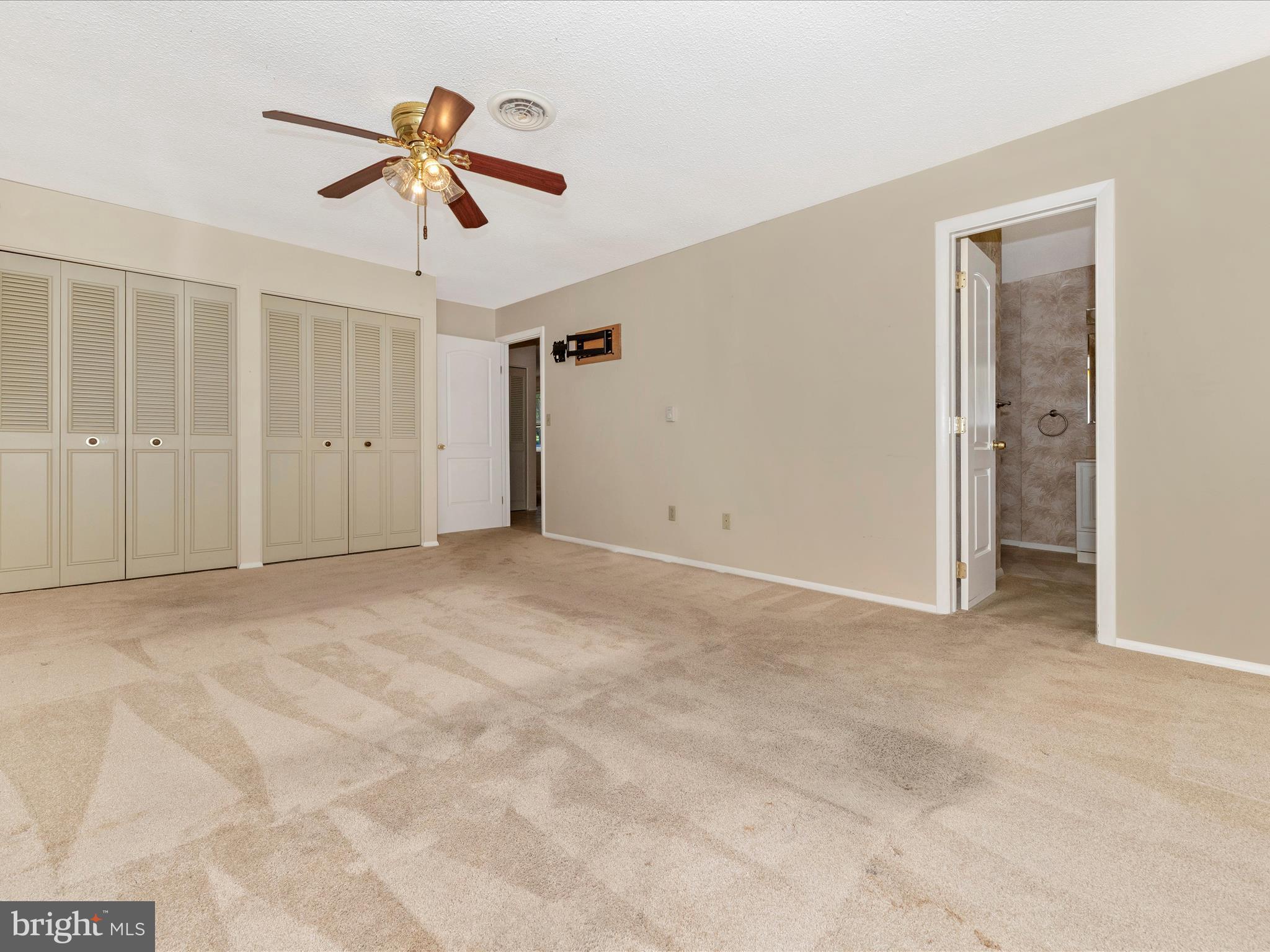 JEFFERSON OAKS - Residential