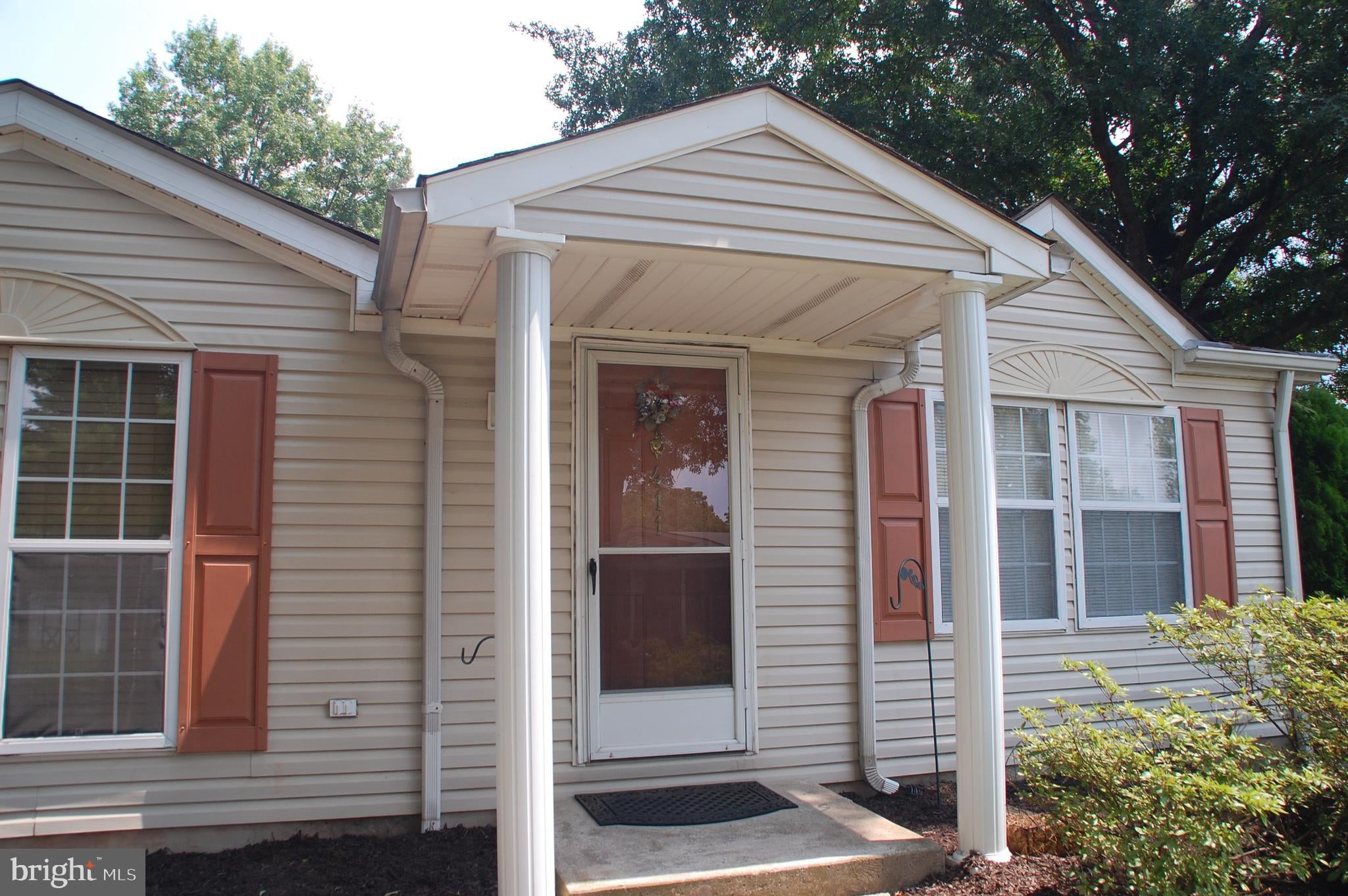 411 WESTBURY DRIVE