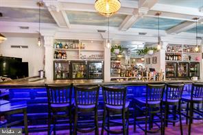 FAIRMOUNT - Residential Income