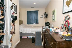 FAIRMOUNT - Residential Income