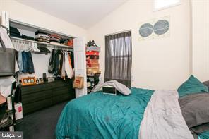 FAIRMOUNT - Residential Income