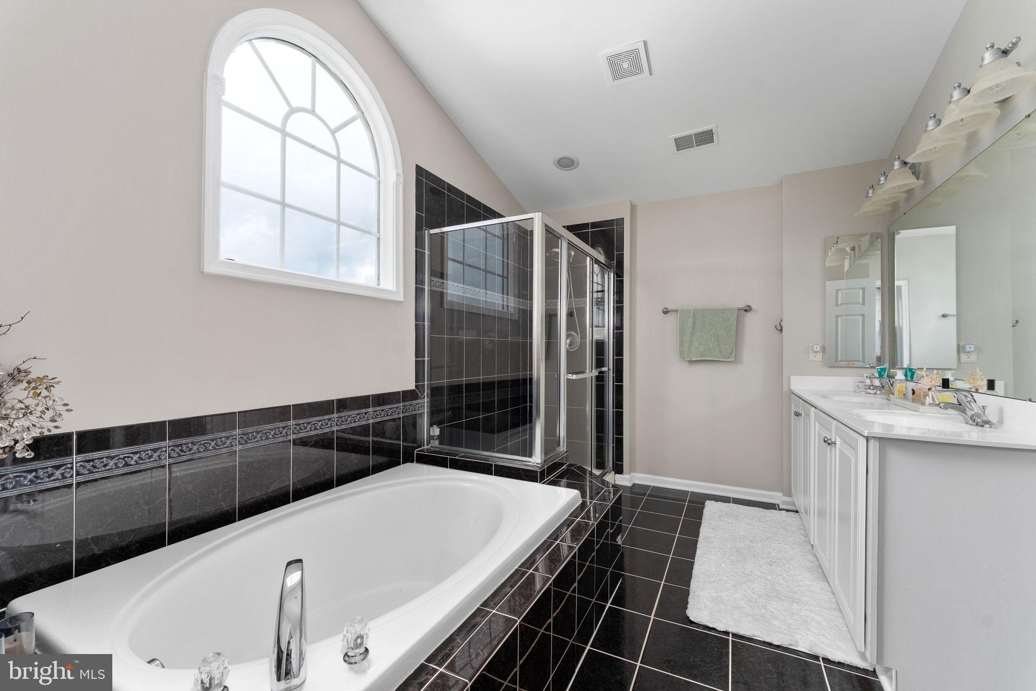 16316 ADMEASURE CIRCLE