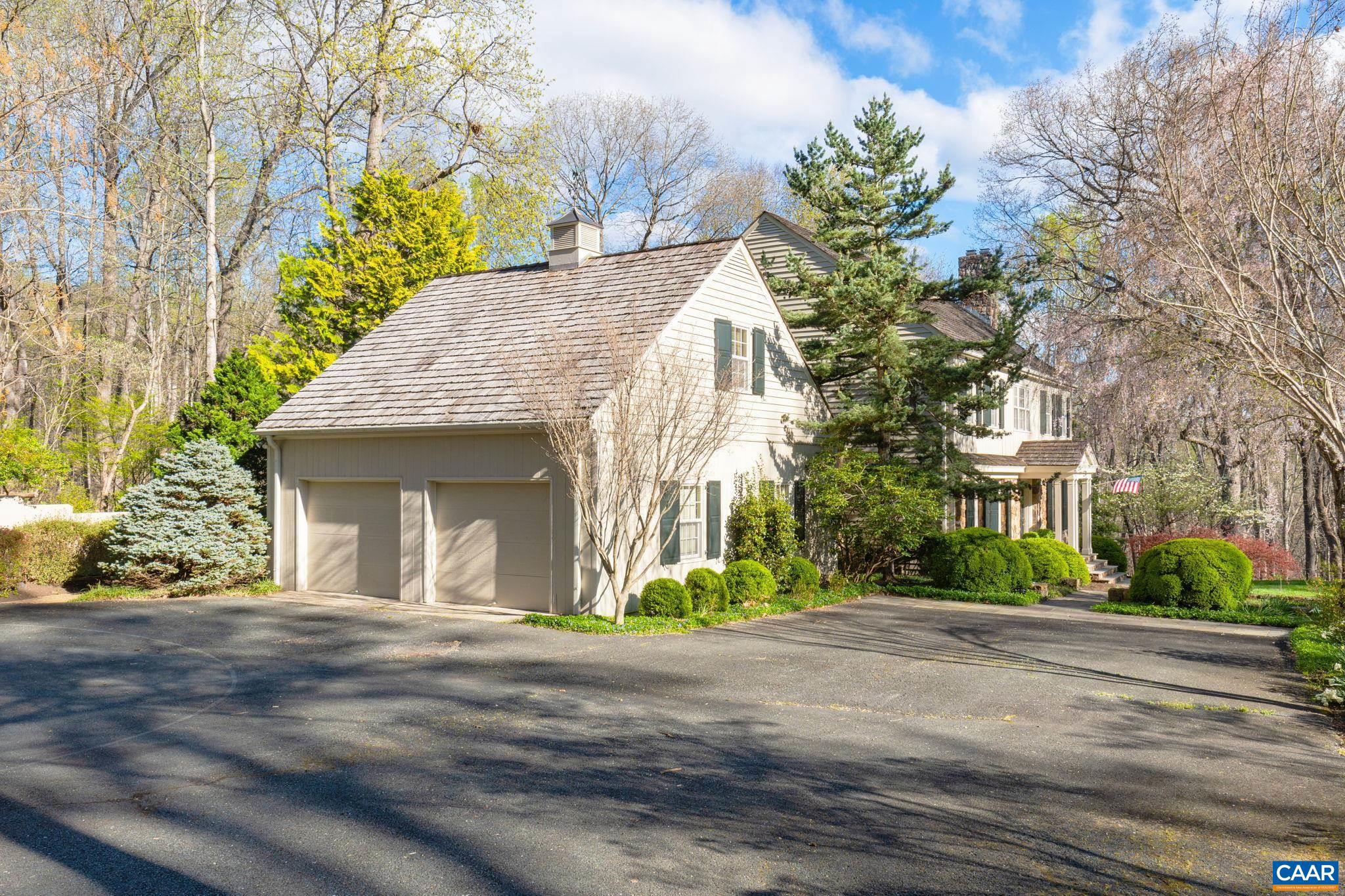 SPRING HILL - Residential