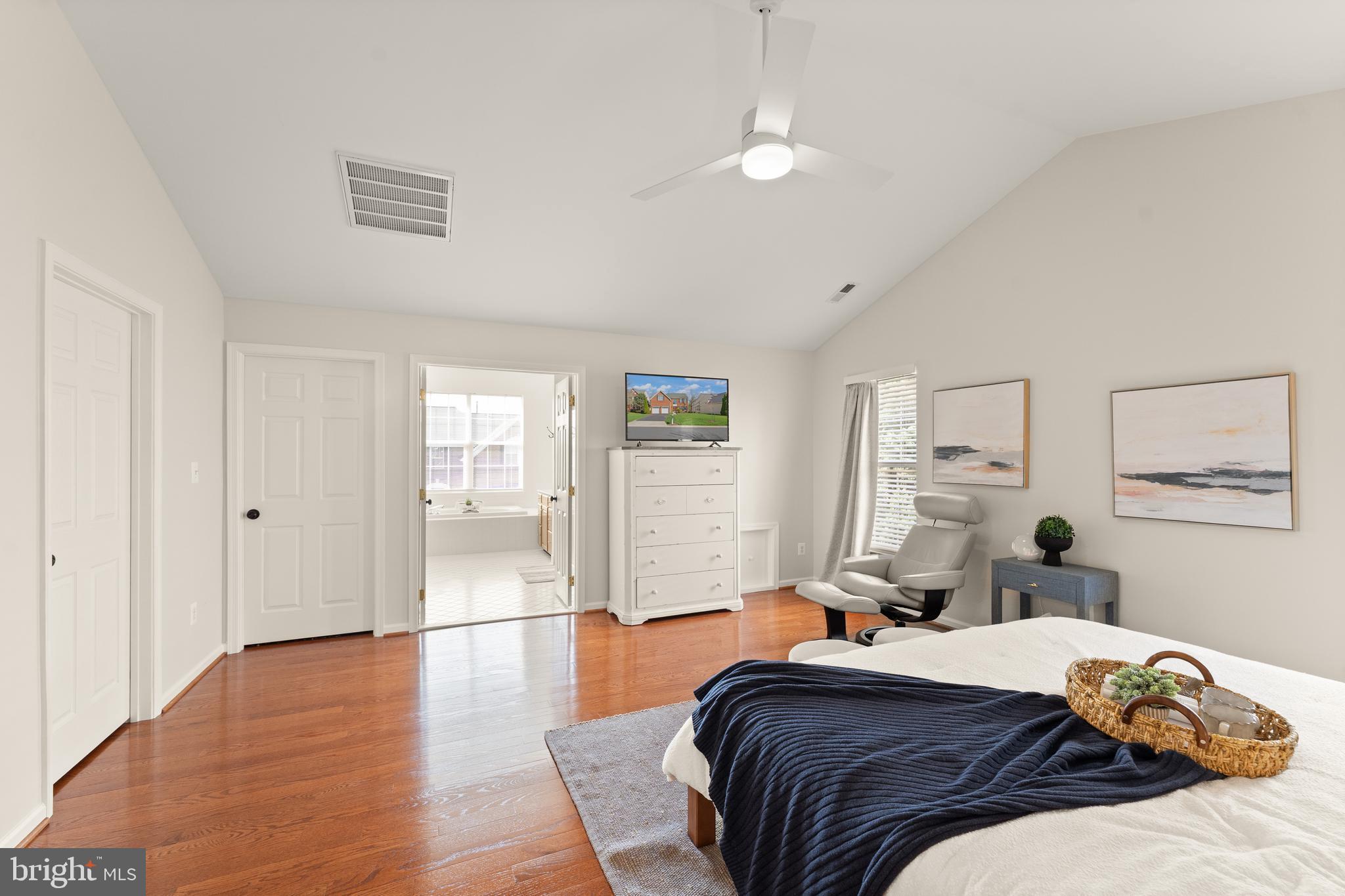 BELMONT COUNTRY CLUB - Residential