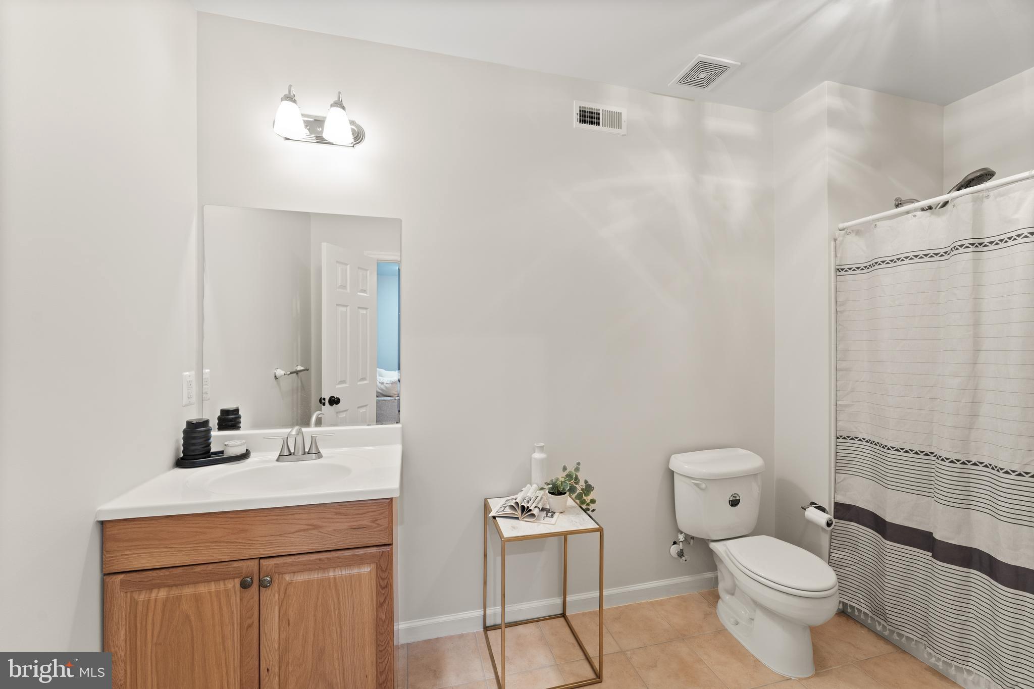 BELMONT COUNTRY CLUB - Residential