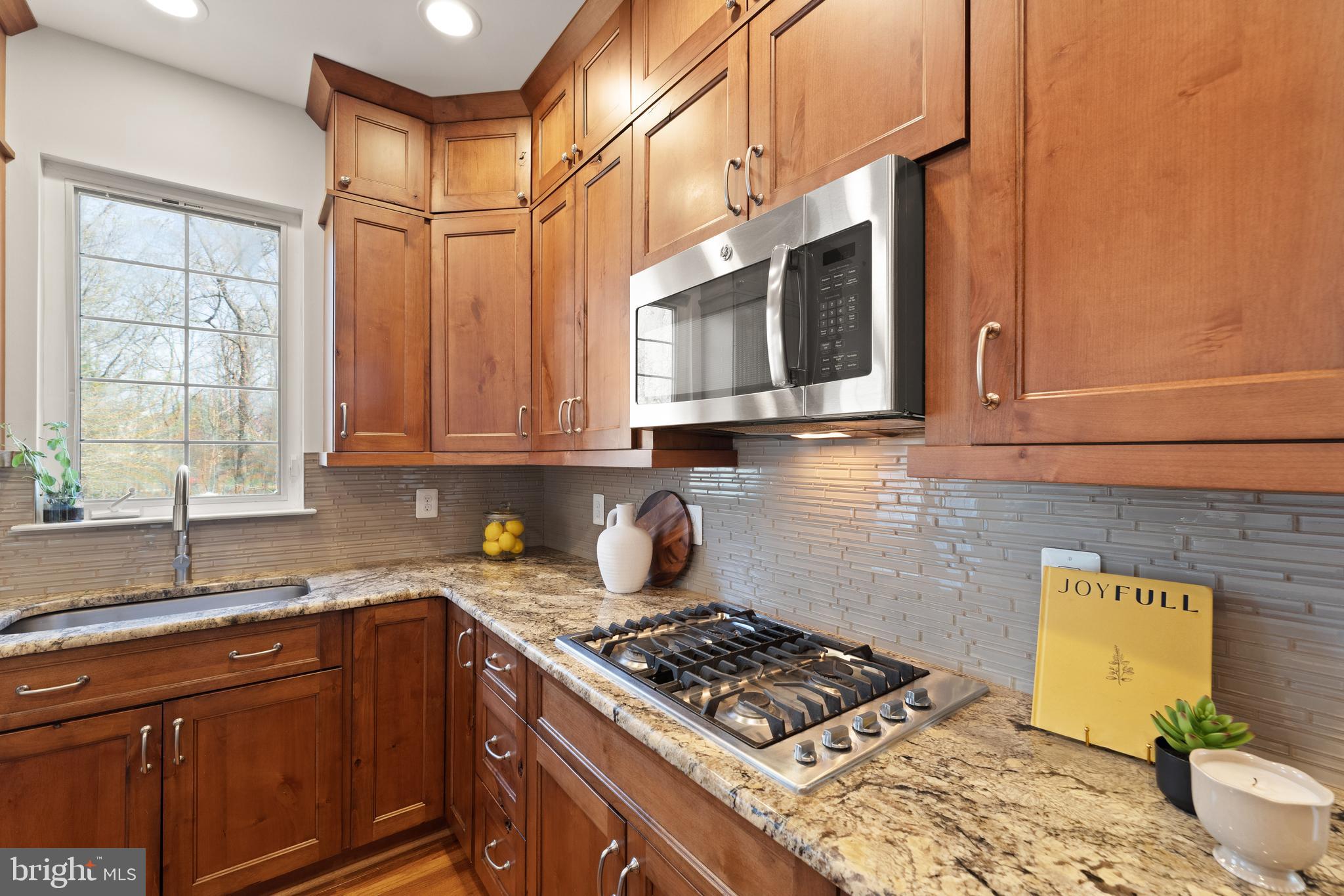 BELMONT COUNTRY CLUB - Residential