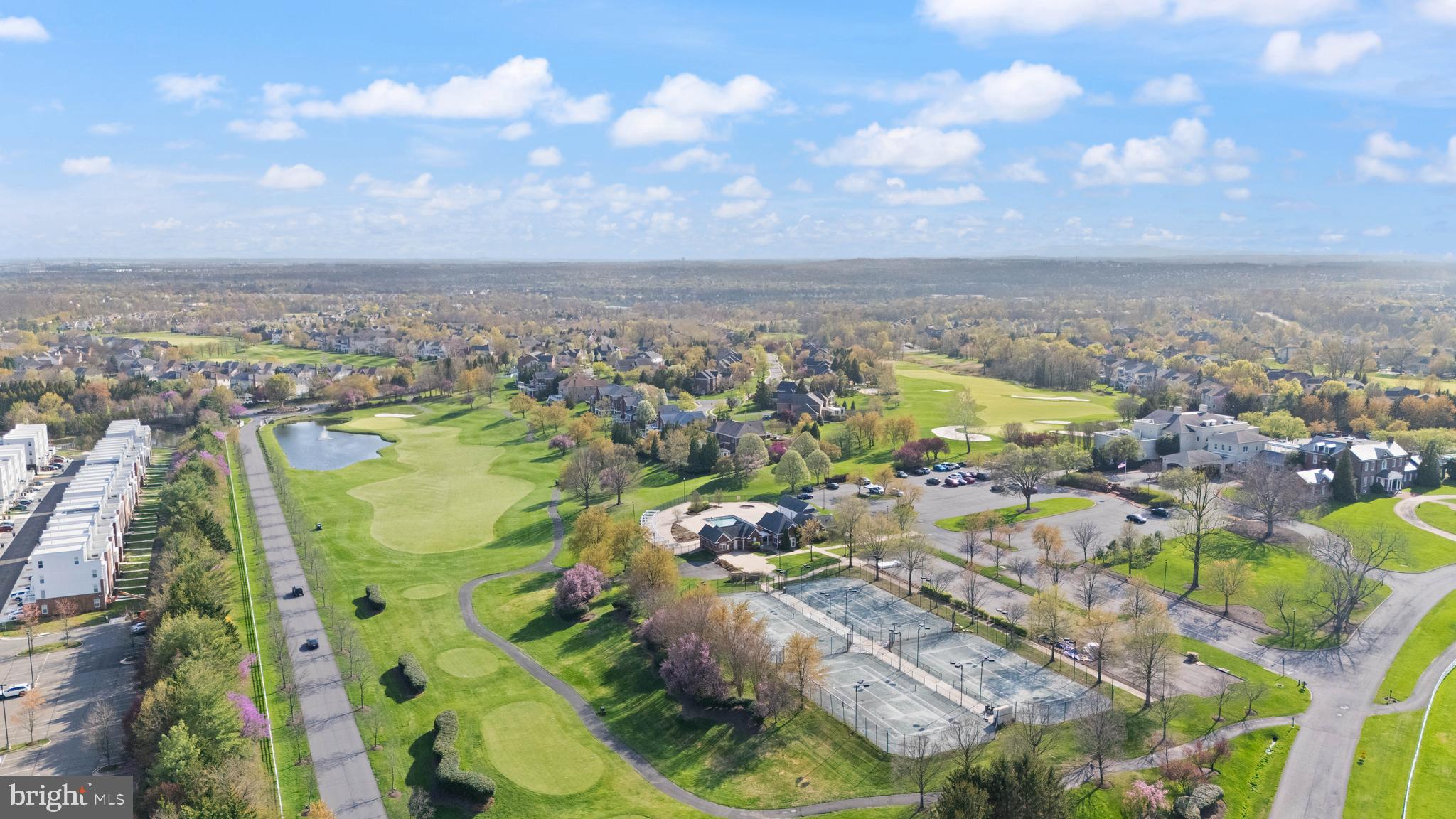 BELMONT COUNTRY CLUB - Residential