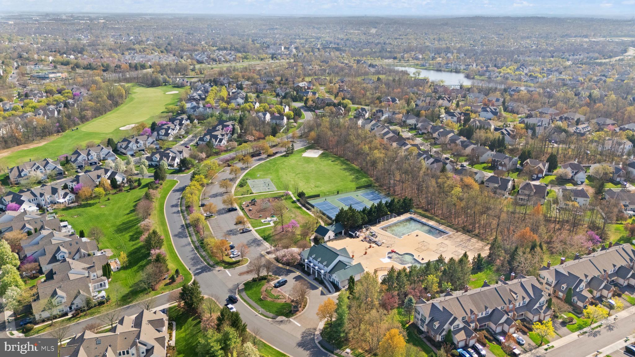 BELMONT COUNTRY CLUB - Residential