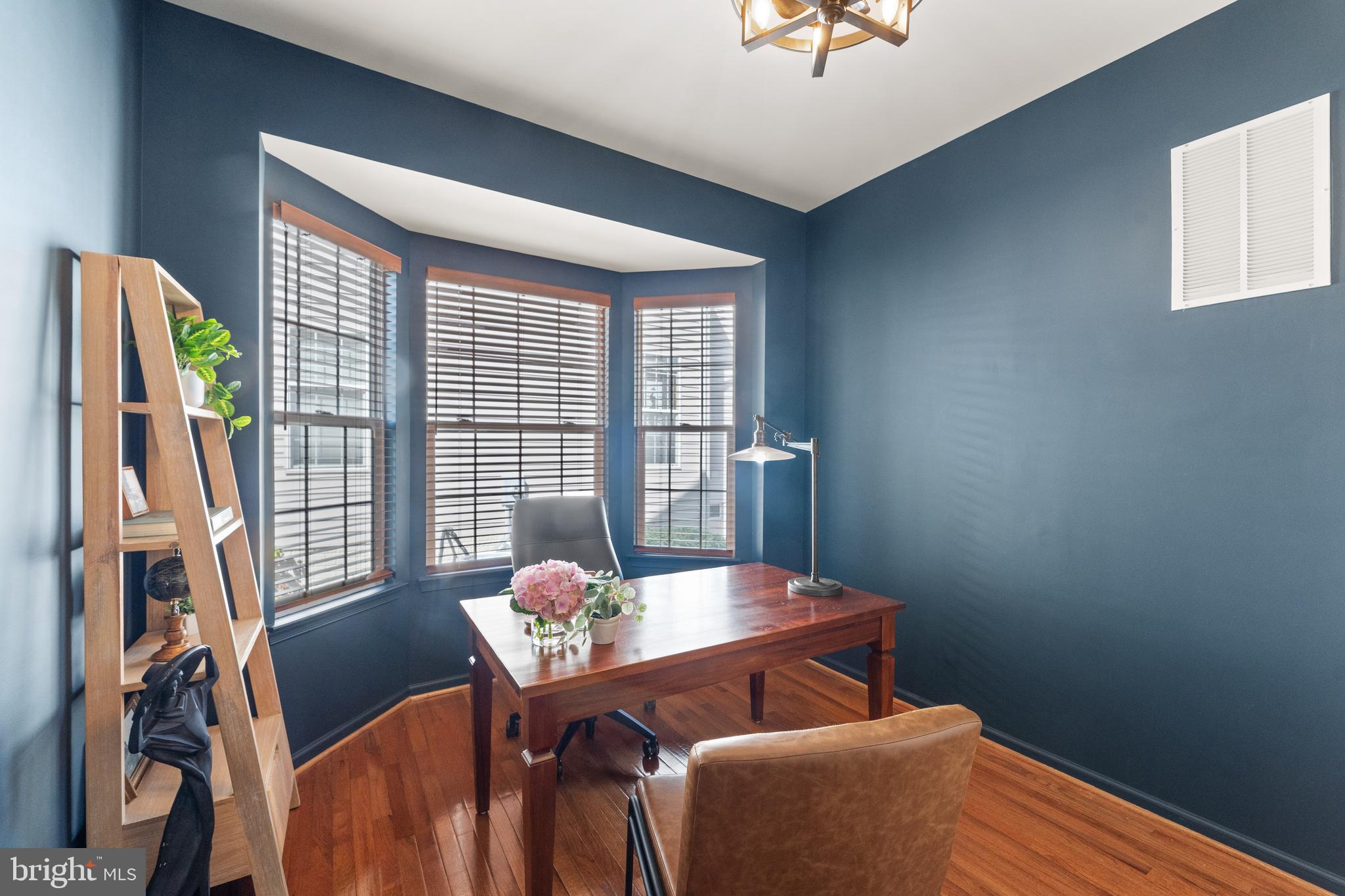 BELMONT COUNTRY CLUB - Residential