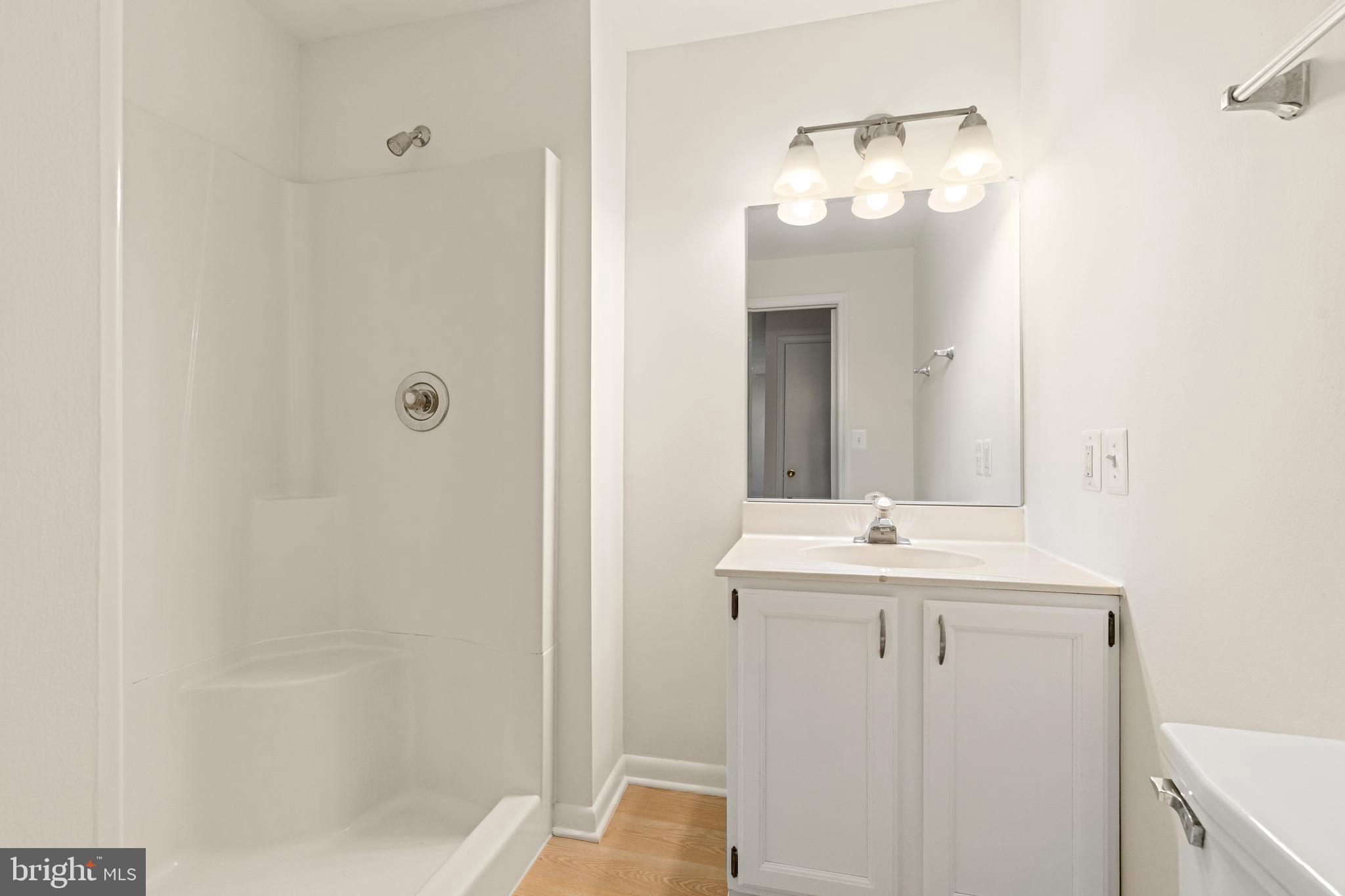 OAK SPRINGS - Residential