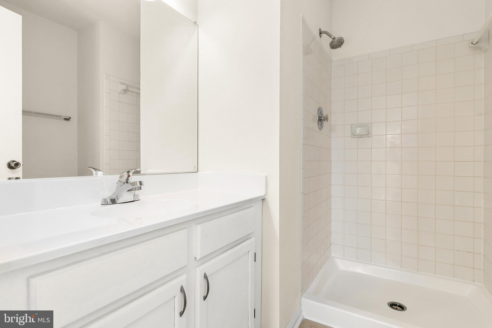 OAK SPRINGS - Residential