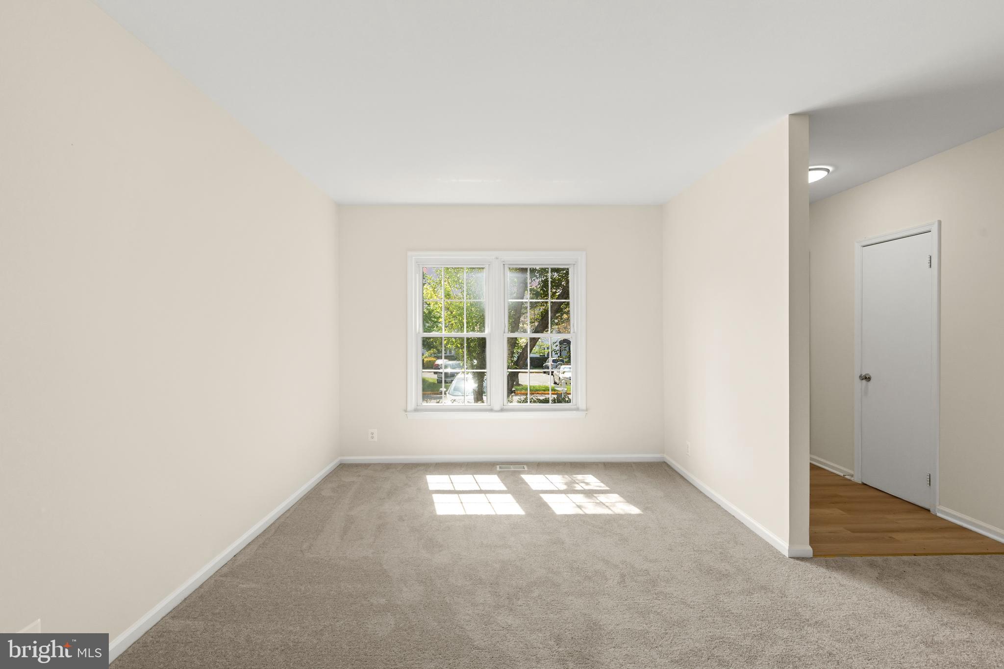 OAK SPRINGS - Residential