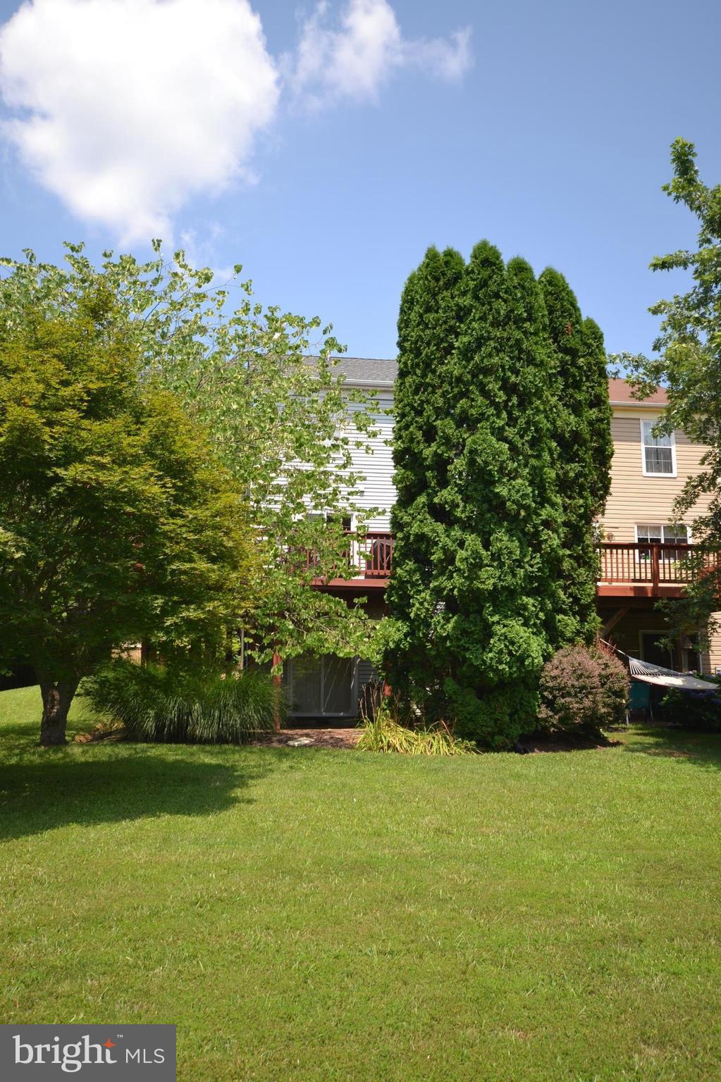 VILLAGE OF THOMAS RUN - Residential Lease