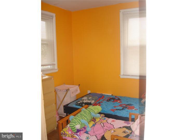 ELMWOOD PARK - Residential