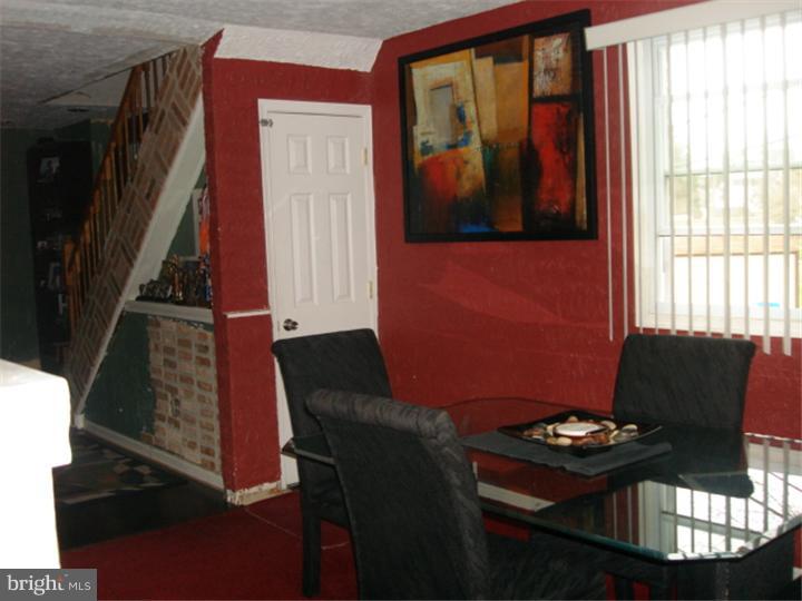 ELMWOOD PARK - Residential