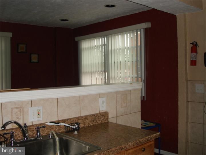 ELMWOOD PARK - Residential