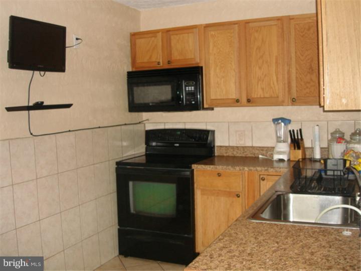 ELMWOOD PARK - Residential