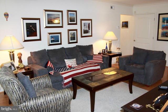 NORTH GREEN CONDOMINIUMS - Residential