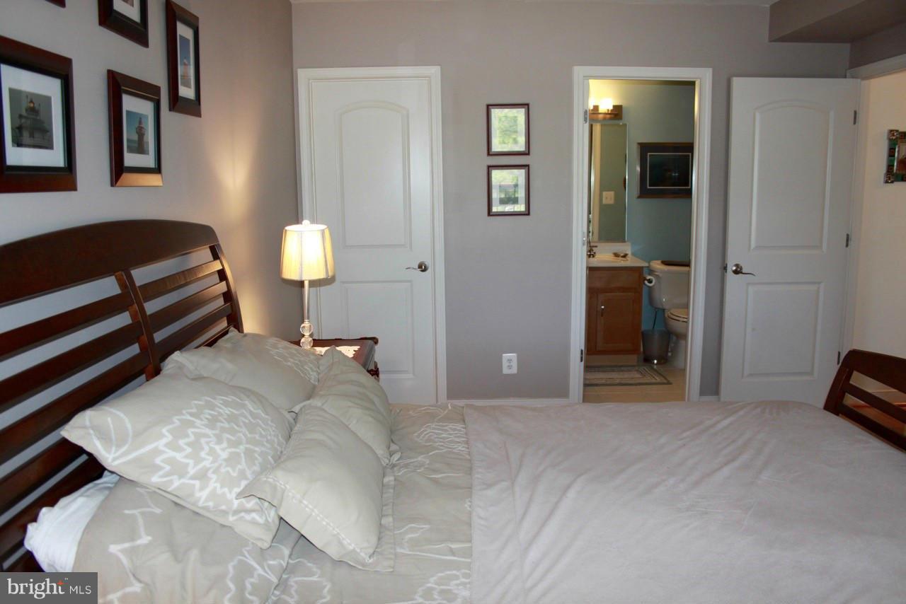 NORTH GREEN CONDOMINIUMS - Residential