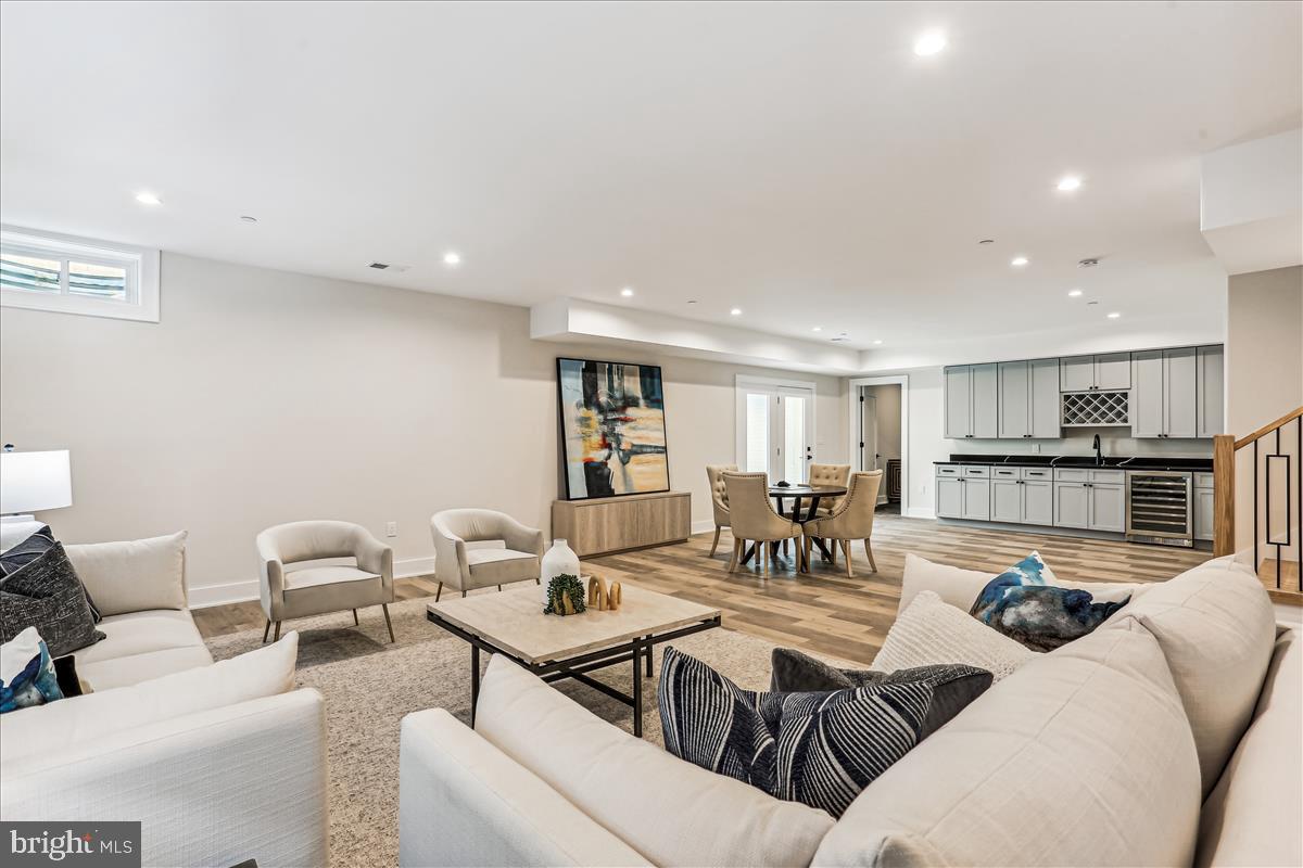 ALTA VISTA TERRACE - Residential