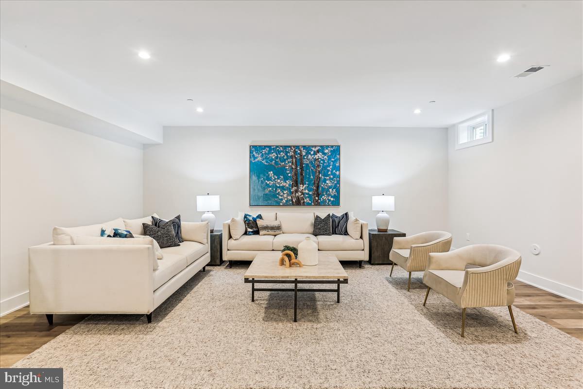 ALTA VISTA TERRACE - Residential