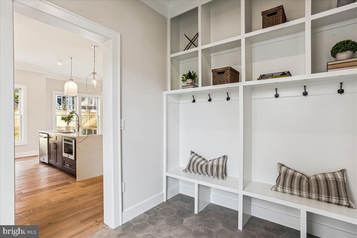 ALTA VISTA TERRACE - Residential