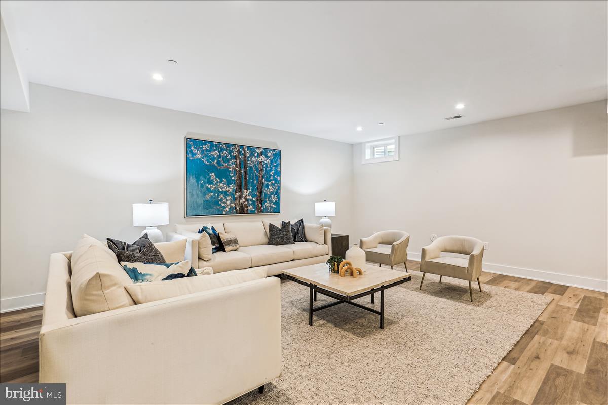 ALTA VISTA TERRACE - Residential