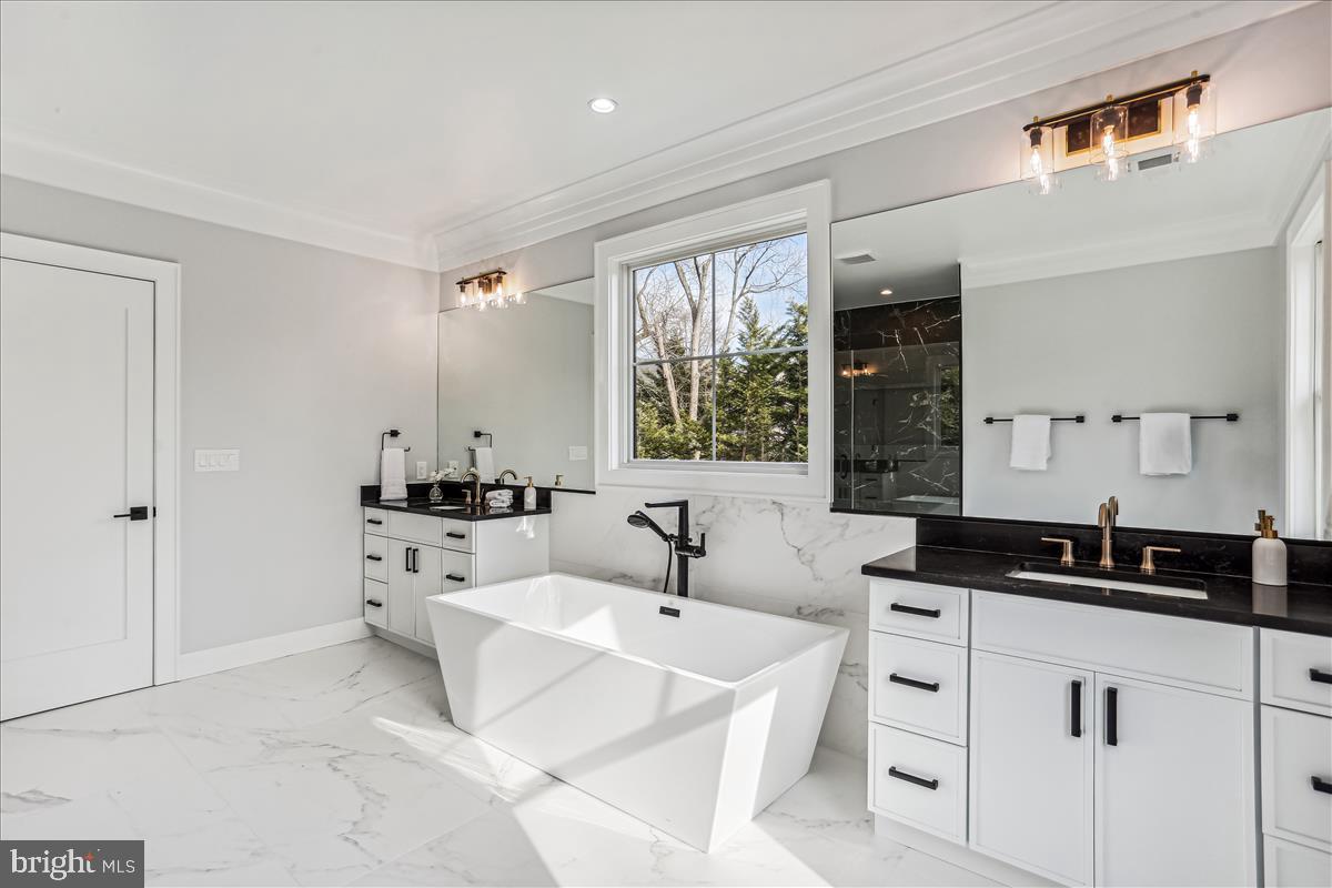 ALTA VISTA TERRACE - Residential